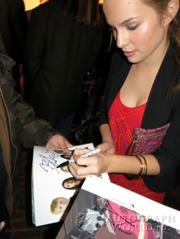 Bridgit Mendler autograph