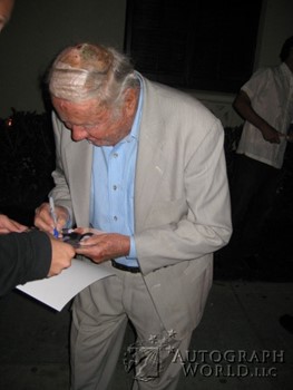 Dick Van Patten autograph