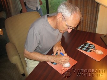 Michael Gross autograph