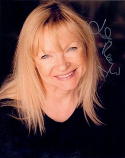 Linda Regan autograph