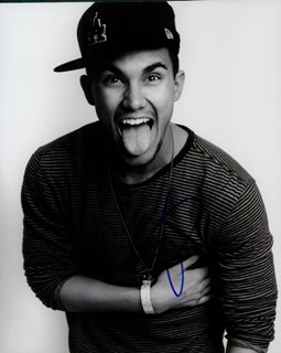 Carlos PenaVega autograph