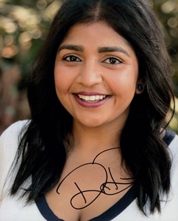 Punam Patel autograph