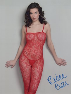 Richelle Eva autograph