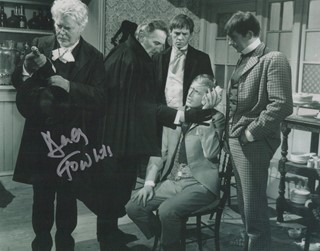 Derek Fowlds autograph