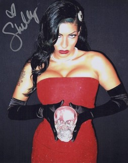 Shelly Martinez autograph