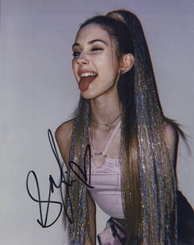 Sofie SanFilippo autograph