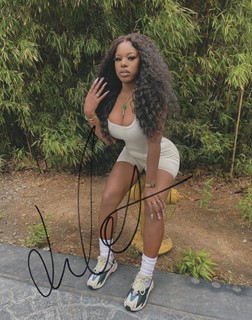 Jordyn Carter autograph