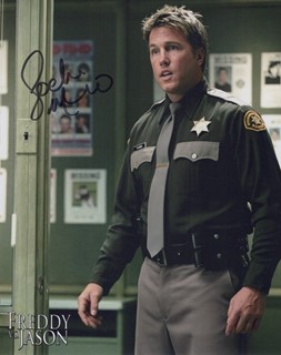 Lochlyn Munro autograph