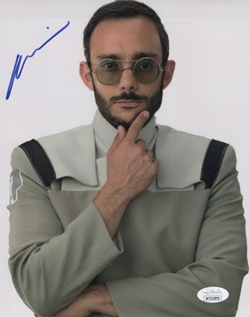 Omid Abtahi autograph