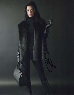 Adrianne Palicki autograph