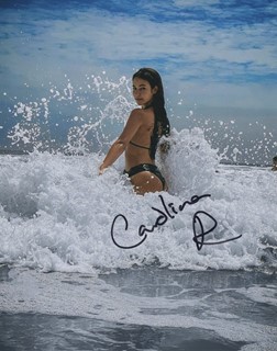 Carolina Rezende autograph