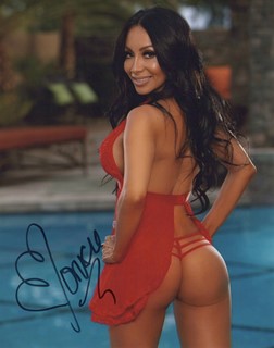 Monica Goe autograph