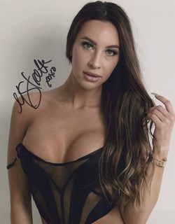 Melissa Stratton autograph