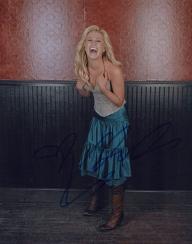 Kellie Pickler autograph