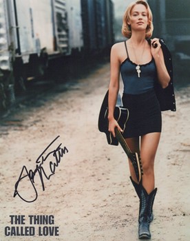 Samantha Mathis autograph