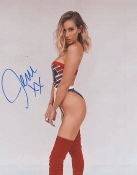 Jeni Summers autograph