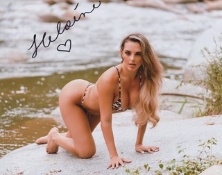 Heloine Moreno autograph