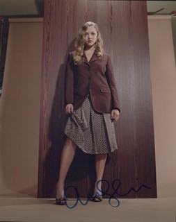 Amanda Seyfried autograph