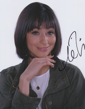 Melissa Villasenor autograph