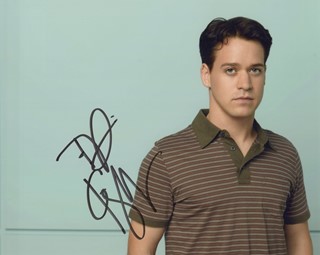 T.R. Knight autograph