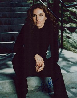 Amy Brenneman autograph