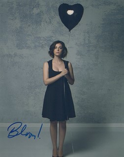 Rachel Bloom autograph