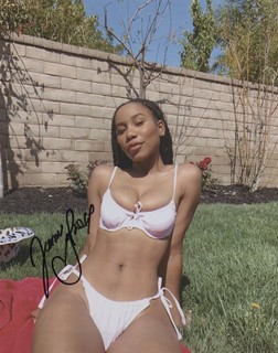 Jenna Foxx autograph