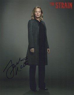 Samantha Mathis autograph