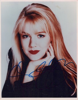 Jennie Garth autograph