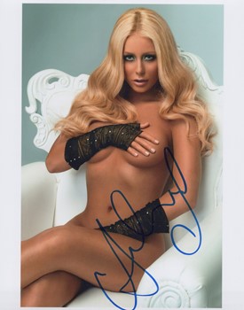 Aubrey O'Day autograph