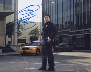 Greg Grunberg autograph