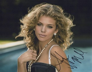 AnnaLynne McCord autograph