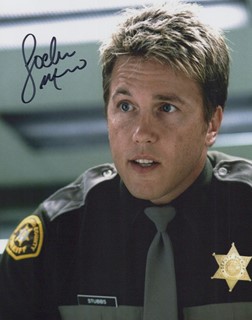 Lochlyn Munro autograph