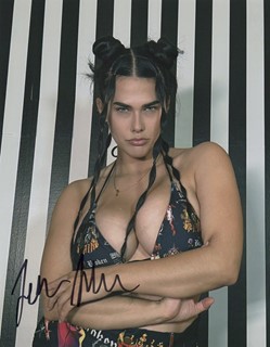 Jess Adams autograph