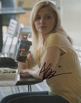 Abigail Breslin autograph