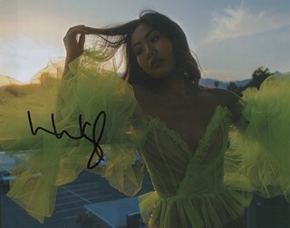 Nicole Kang autograph