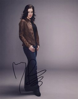 Michelle Ryan autograph