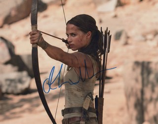 Alicia Vikander autograph