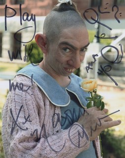 Naomi Grossman autograph