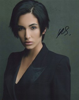 Kayla Eva autograph