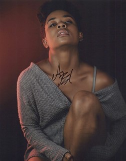 Alexis Floyd autograph