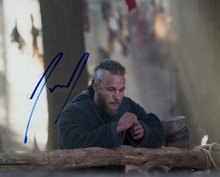 Travis Fimmel autograph