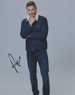 Andrew Walker autograph