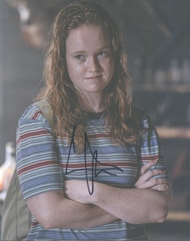 Liv Hewson autograph