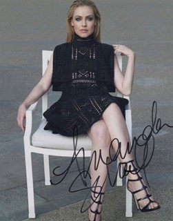 Amanda Schull autograph