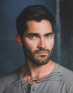 Tyler Hoechlin autograph