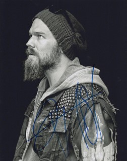 Ryan Hurst autograph