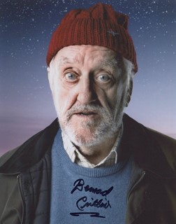 Bernard Cribbins autograph