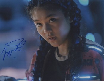 Momona Tamada autograph