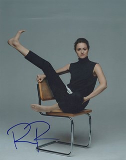 Renate Reinsve autograph